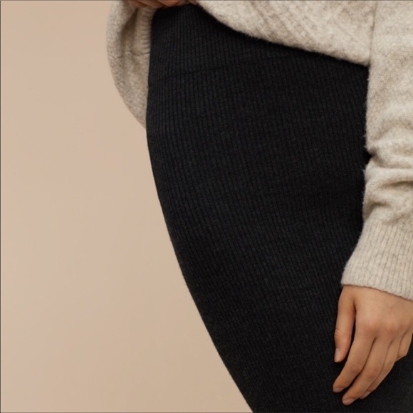 Aritzia Community Fonhill Skirt - new condition! - Picture 6 of 8